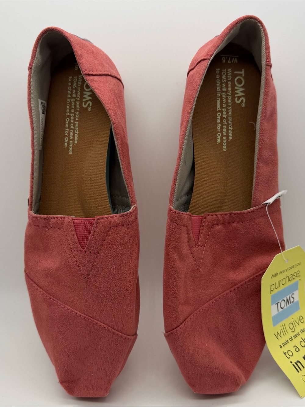 TOMS Women's Classic Slip-On Shoes in Dusty Rose microfiber. Size 7.5 NEW!